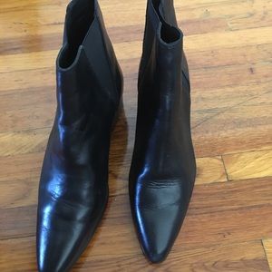 Leather pointed toe boots - Urban outfitter